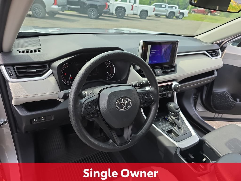 Certified Used 2025 Silver Toyota XLE image 19