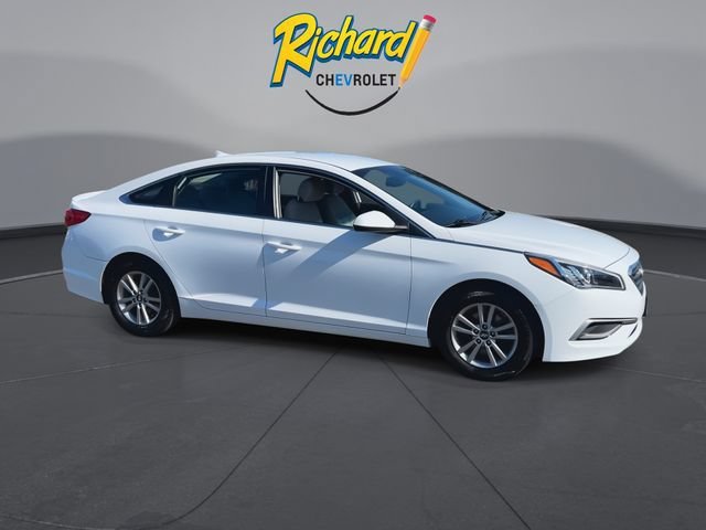 Used 2017 Hyundai Sonata SE with VIN 5NPE24AF1HH574342 for sale in Cheshire, CT