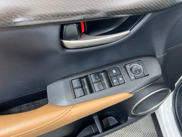 Used 2015 White Lexus 200t image 13