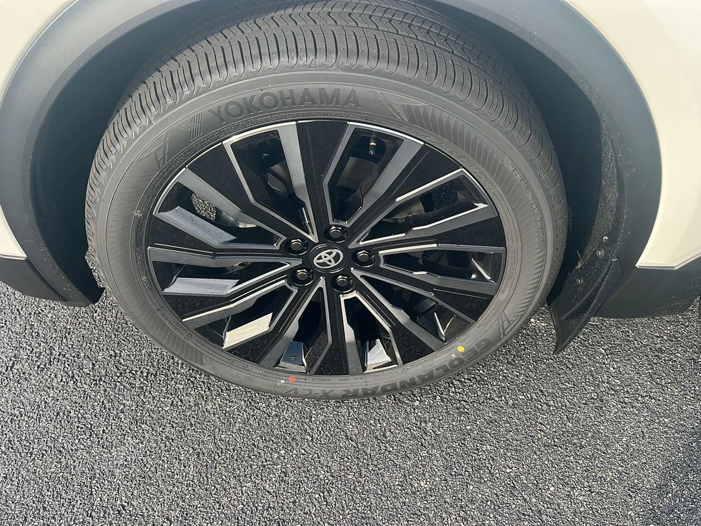 New 2026 Wind Chill Pearl Toyota XSE image 35