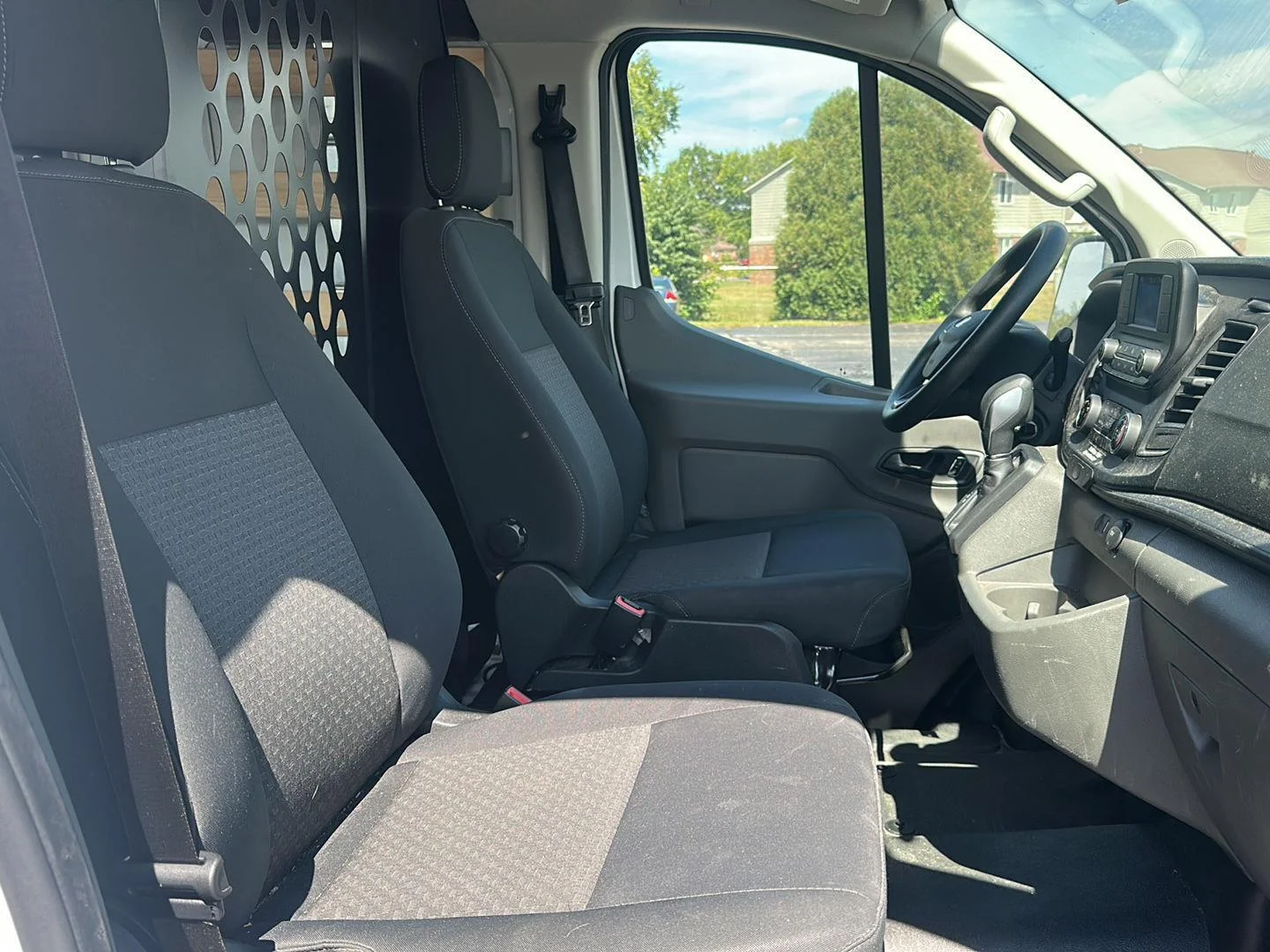 Used 2025 Oxford White Ford 250 image 14