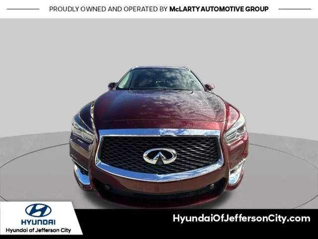 Used 2019 Red INFINITI LUXE image 8