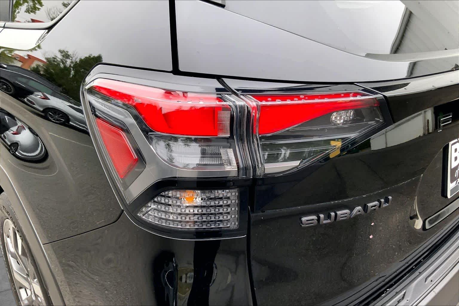 Used 2025 Crystal Black Silica Subaru Touring Hybrid image 27