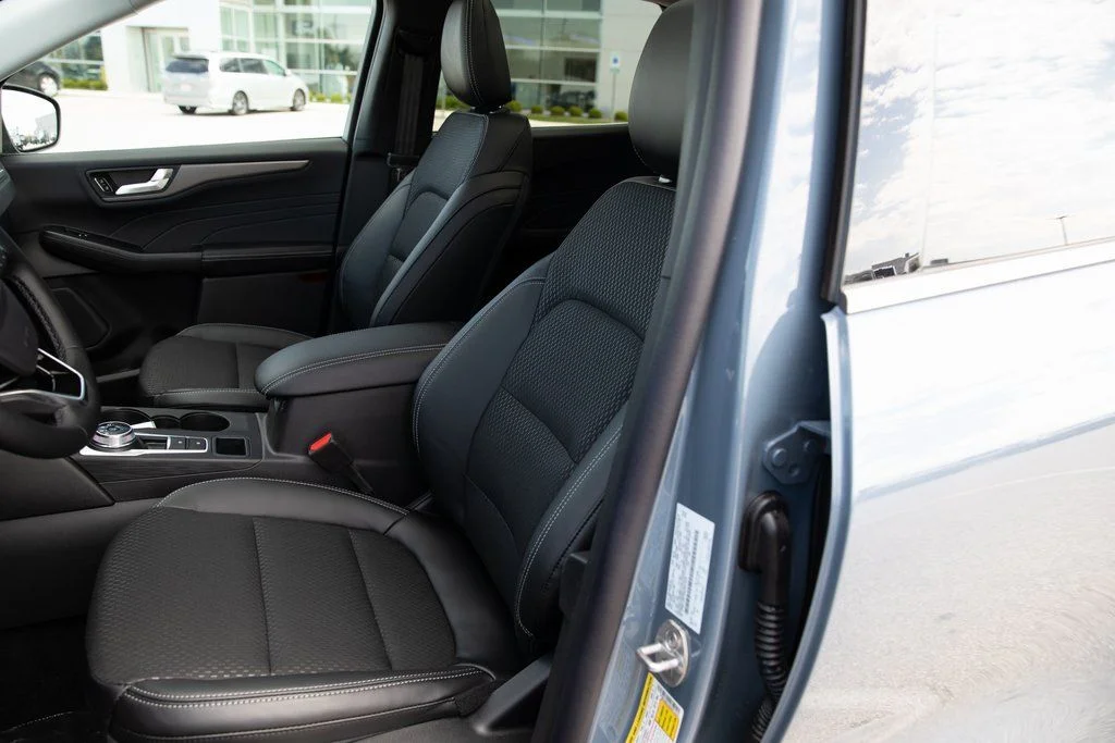 2025 Ford Escape Plug-in hybrid PHEV - Photo 17