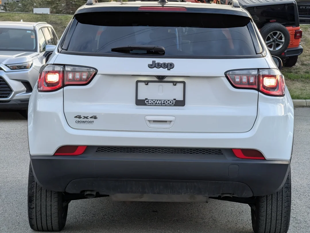 Used 2024 White Jeep Altitude - - 4x4 - Heated Seats - Remote Start - Heated Wheel & More! image 7