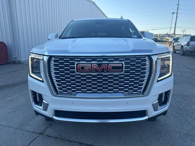 Used 2023 White GMC Denali image 8