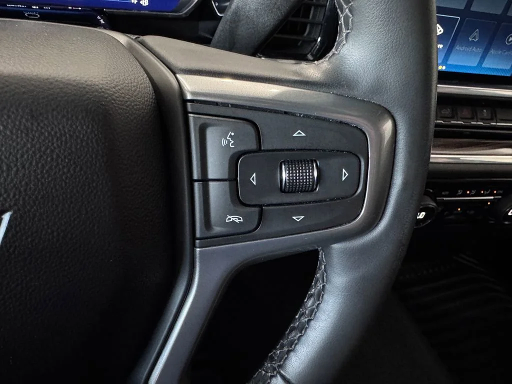 Used 2023 Dark Ash Metallic Chevrolet LT (2FL) image 17