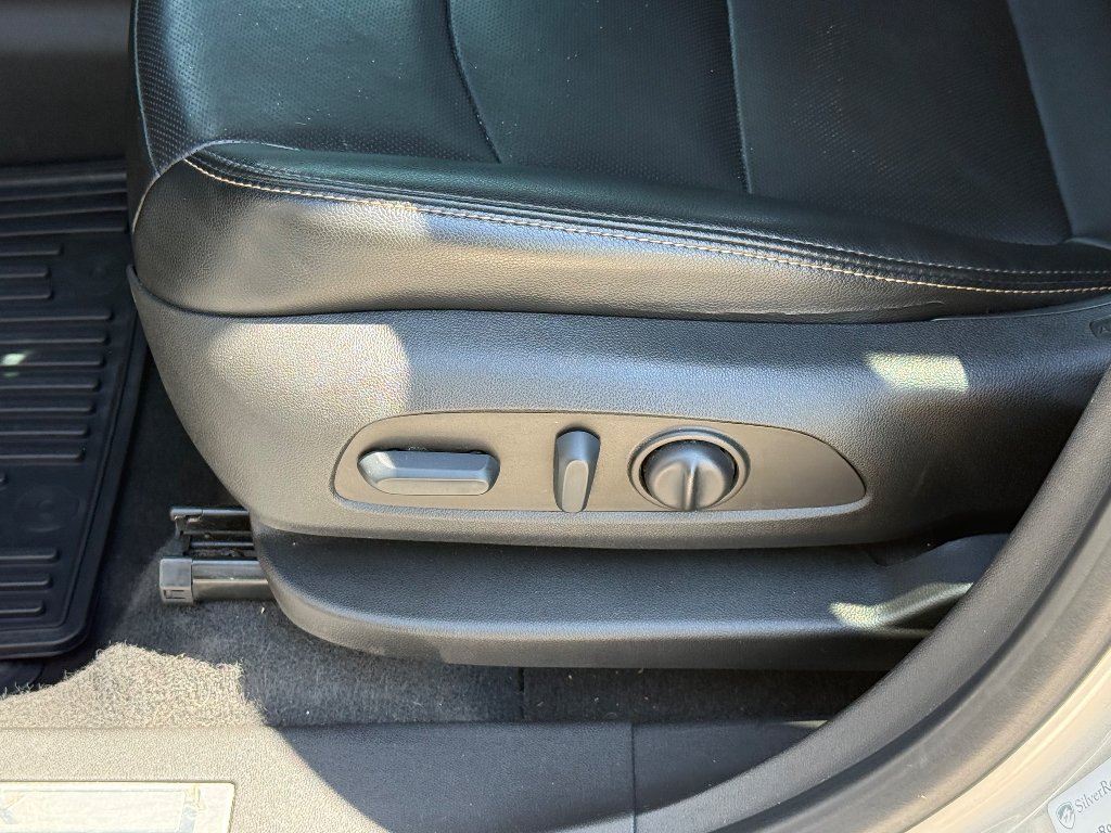 Used 2022 Silver Ice Metallic Chevrolet Premier image 12