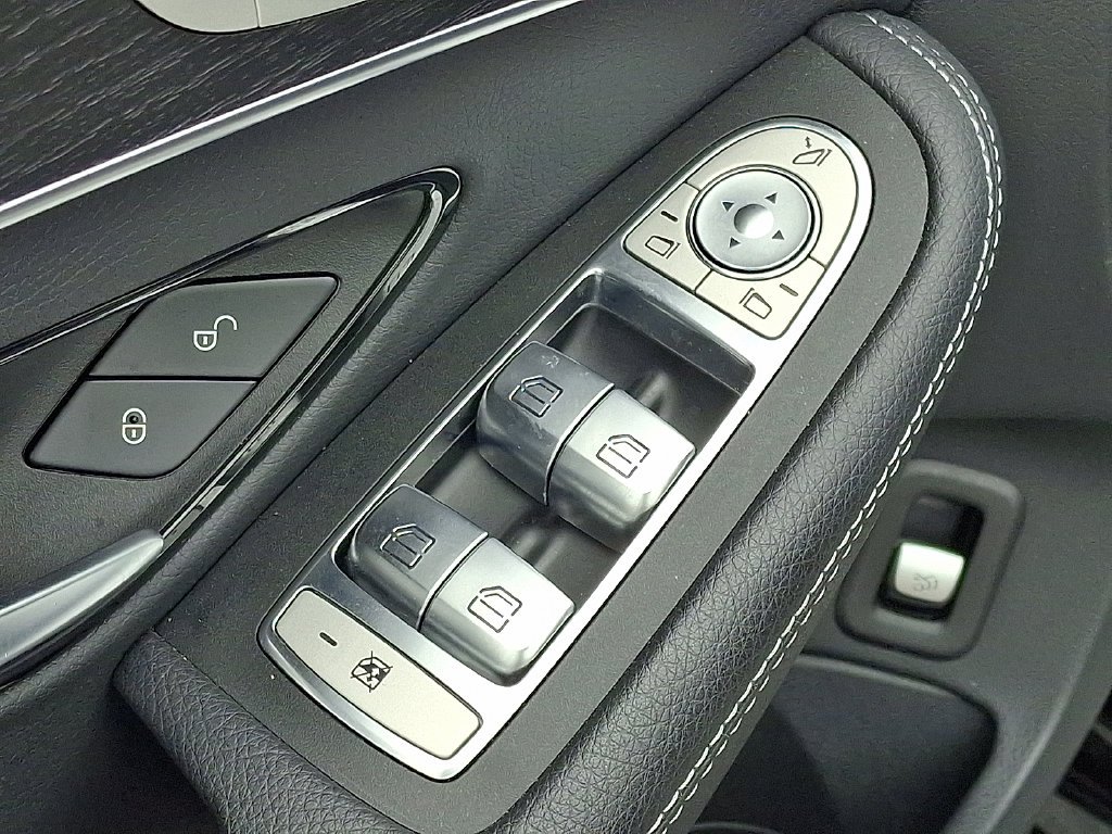 Used 2021 Black Mercedes-Benz C 300 image 14