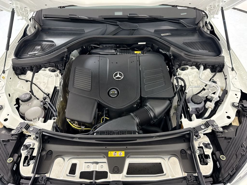 Used 2026  Mercedes-Benz GLC 300 image 30