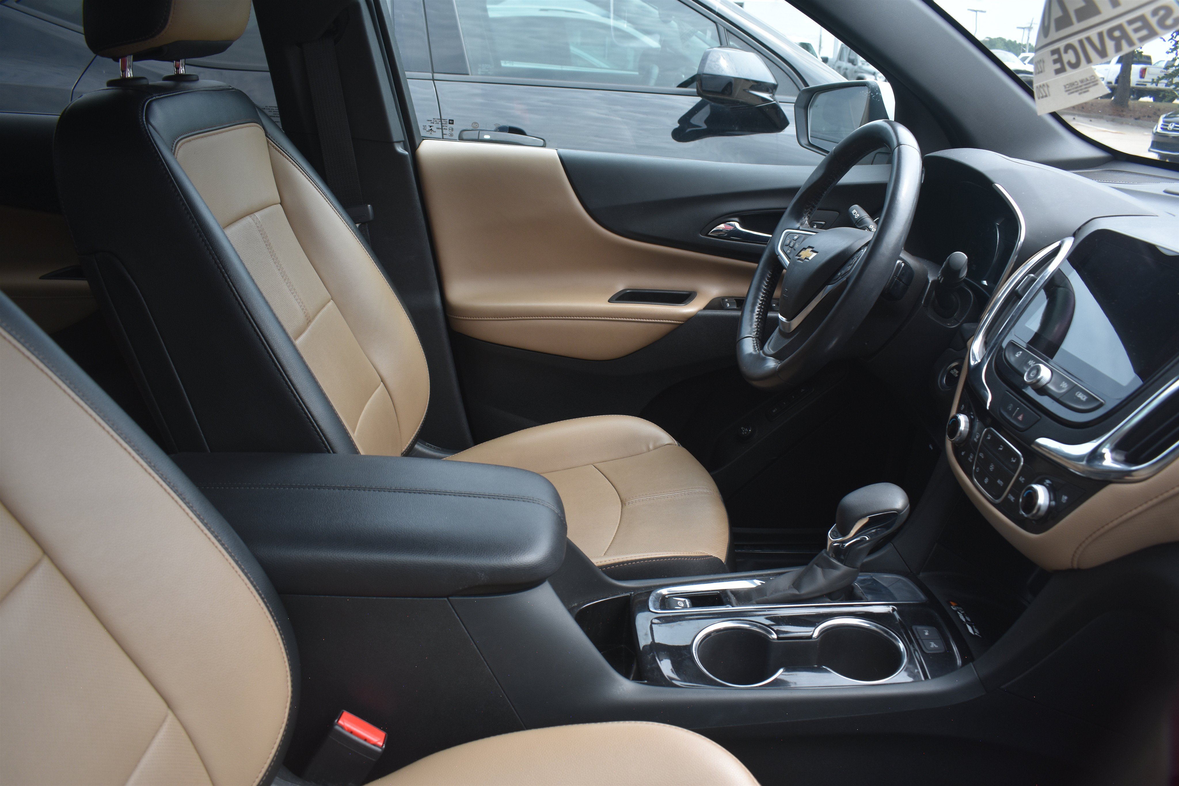 Used 2022 SUMMIT WHITE Chevrolet Premier image 4