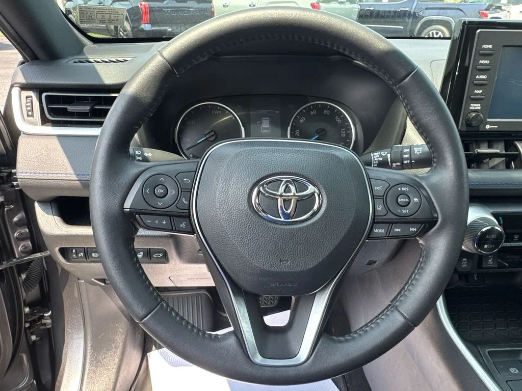 Used 2022 Gray Toyota SE image 21