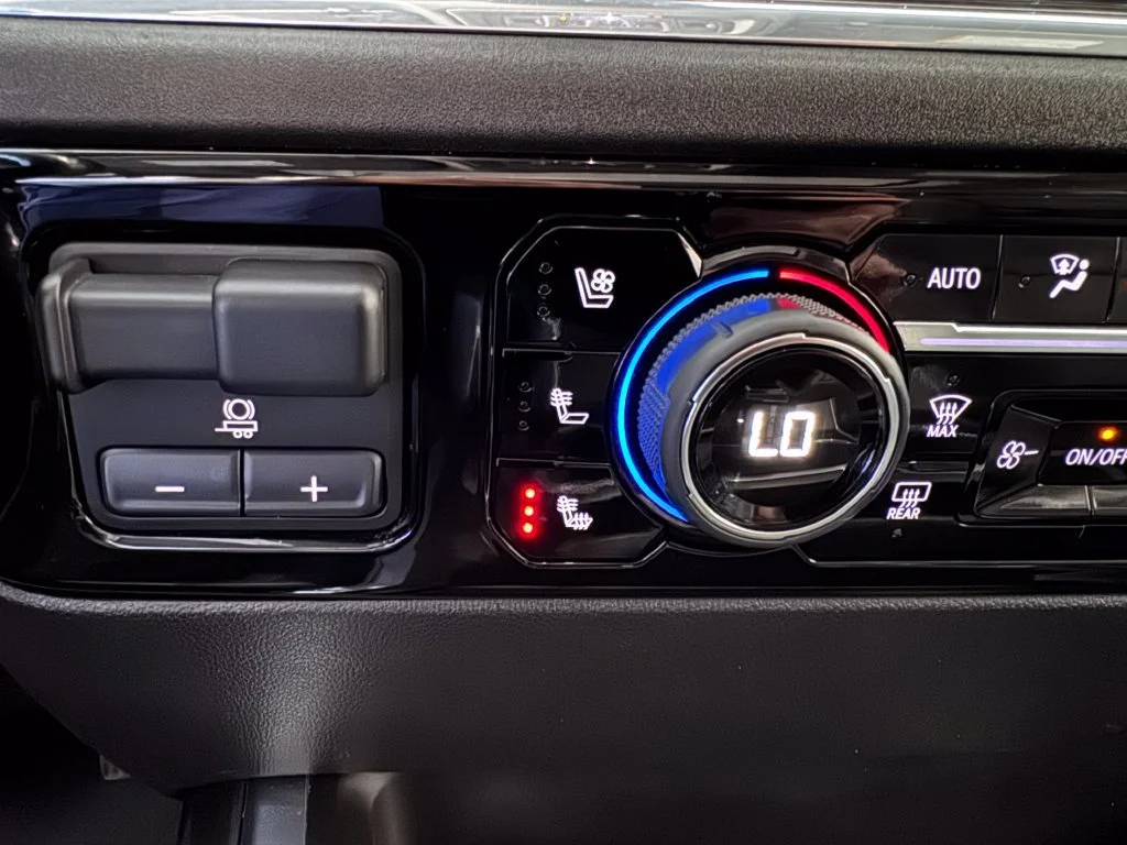 2024 Chevrolet Silverado 2500HD LTZ - Photo 25