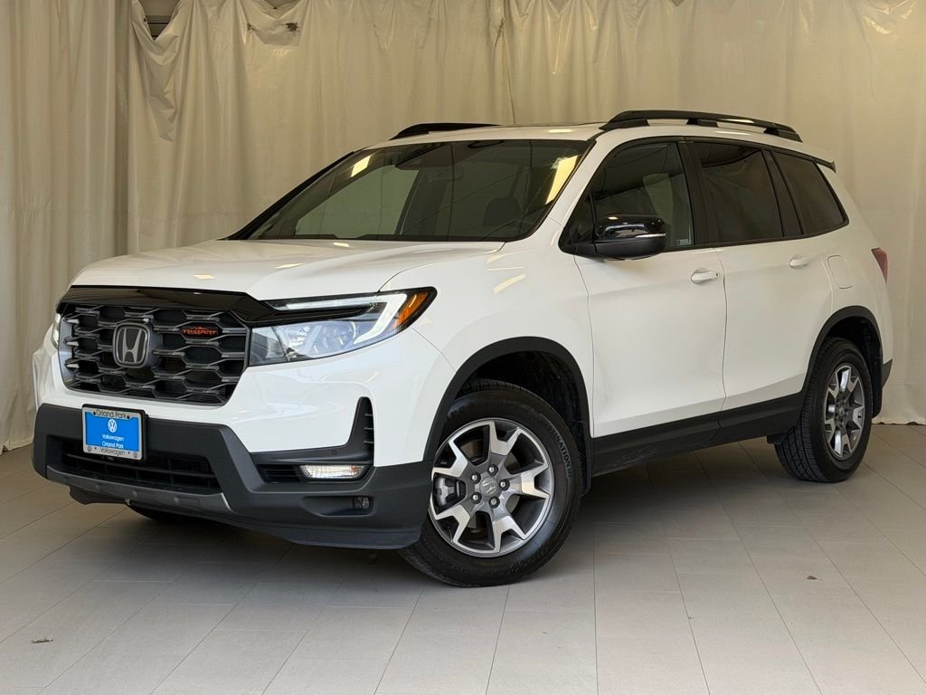 2023 Honda Passport 3.5 TrailSport 4WD Auto's photo