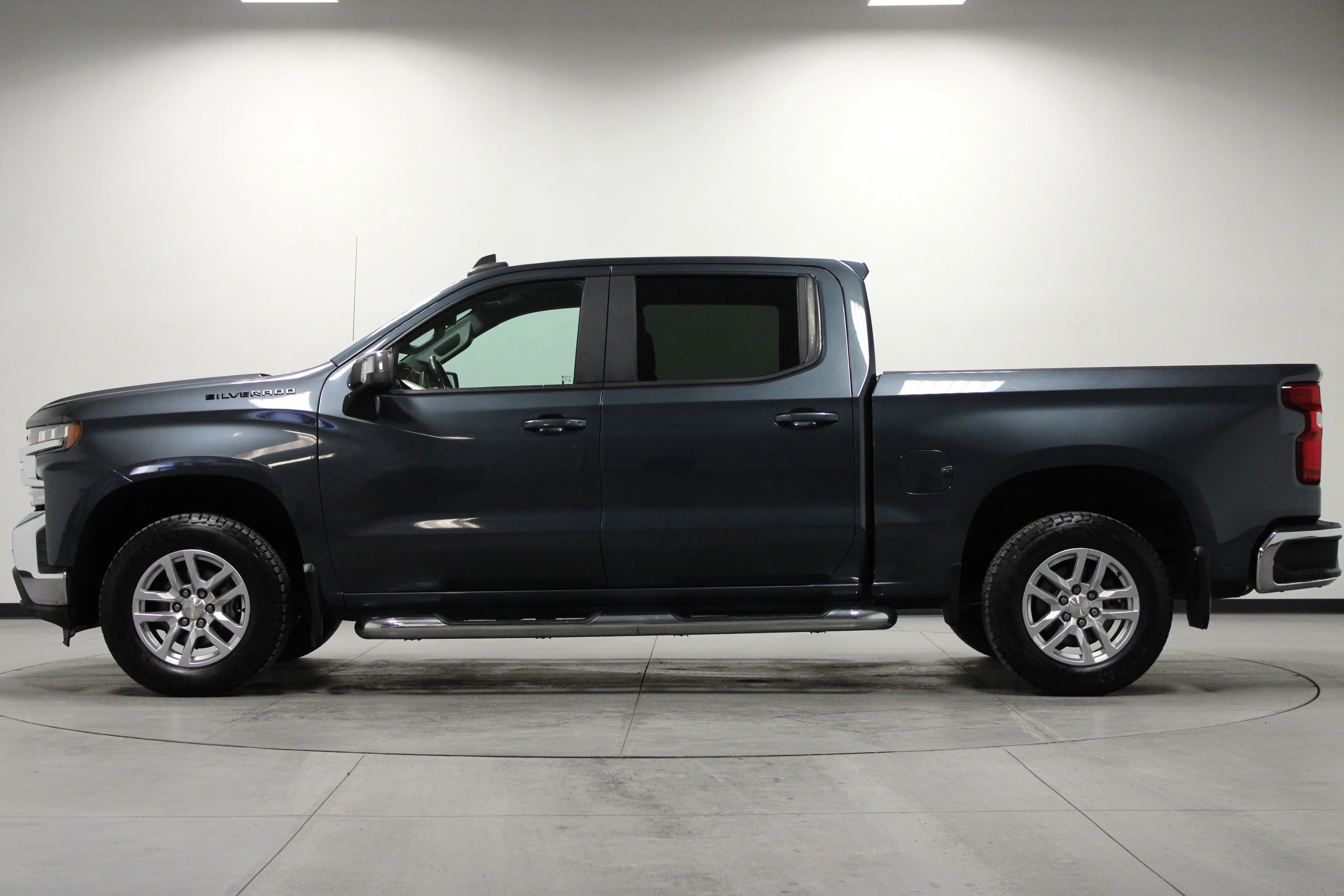 Used 2020 Shadow Gray Metallic Chevrolet LT image 7