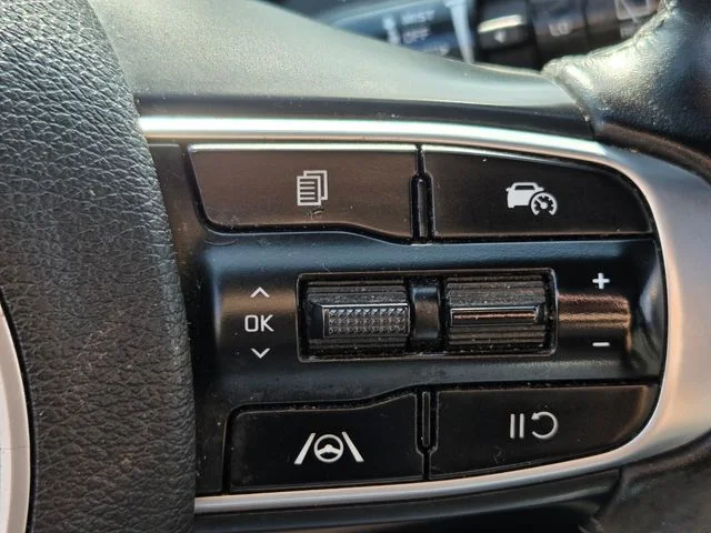 Used 2023 Blue Kia X-Line image 27