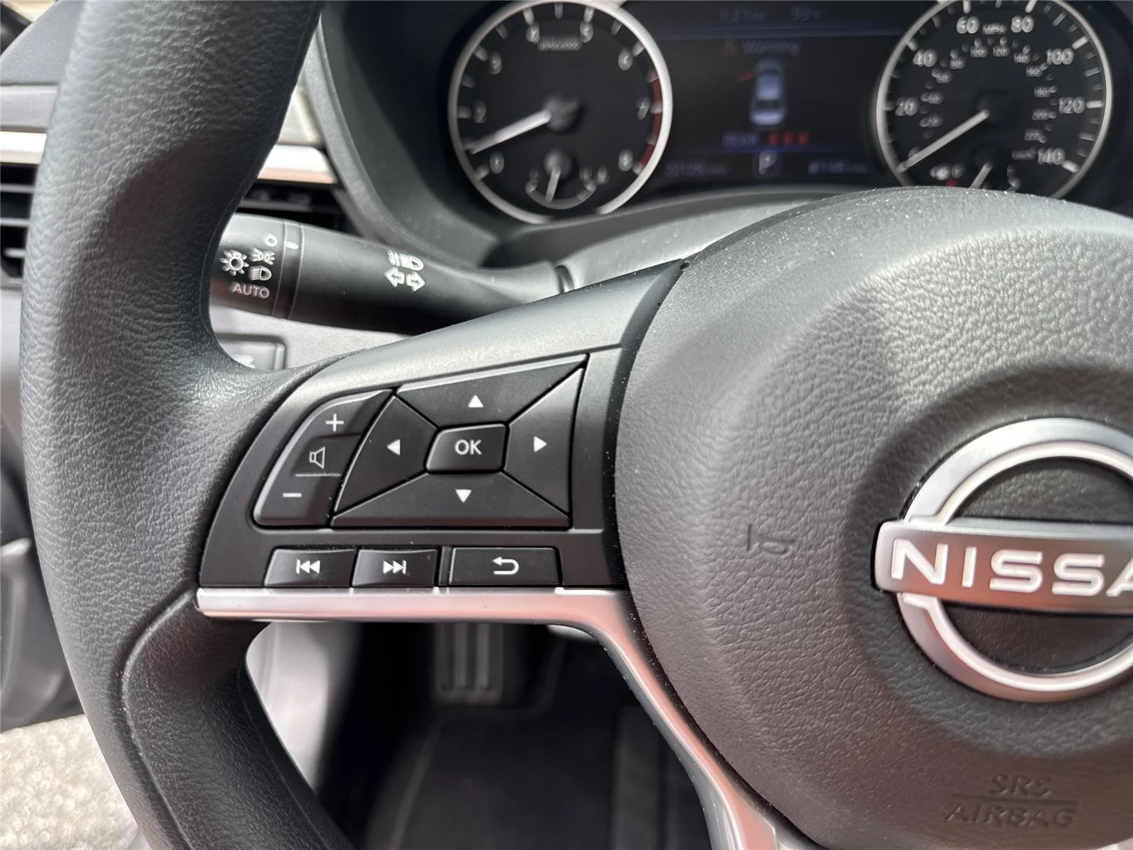 Used 2025 Gun Metallic Nissan SV image 21