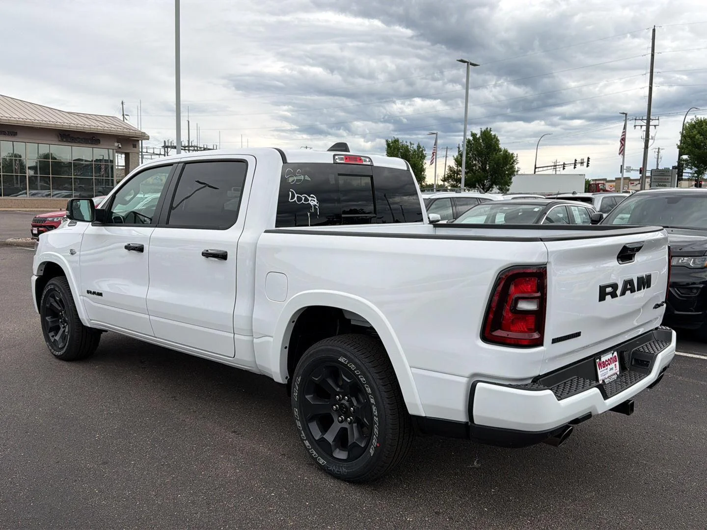 New 2026 Bright White Clear-Coat Exterior Paint RAM Big Horn image 5