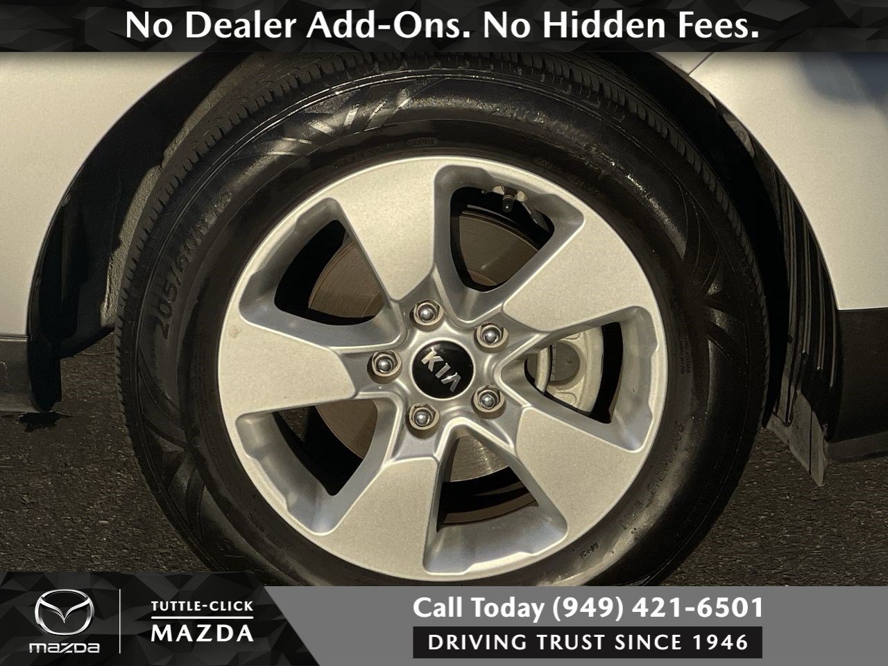Used 2019 Bright Silver Kia Base image 19