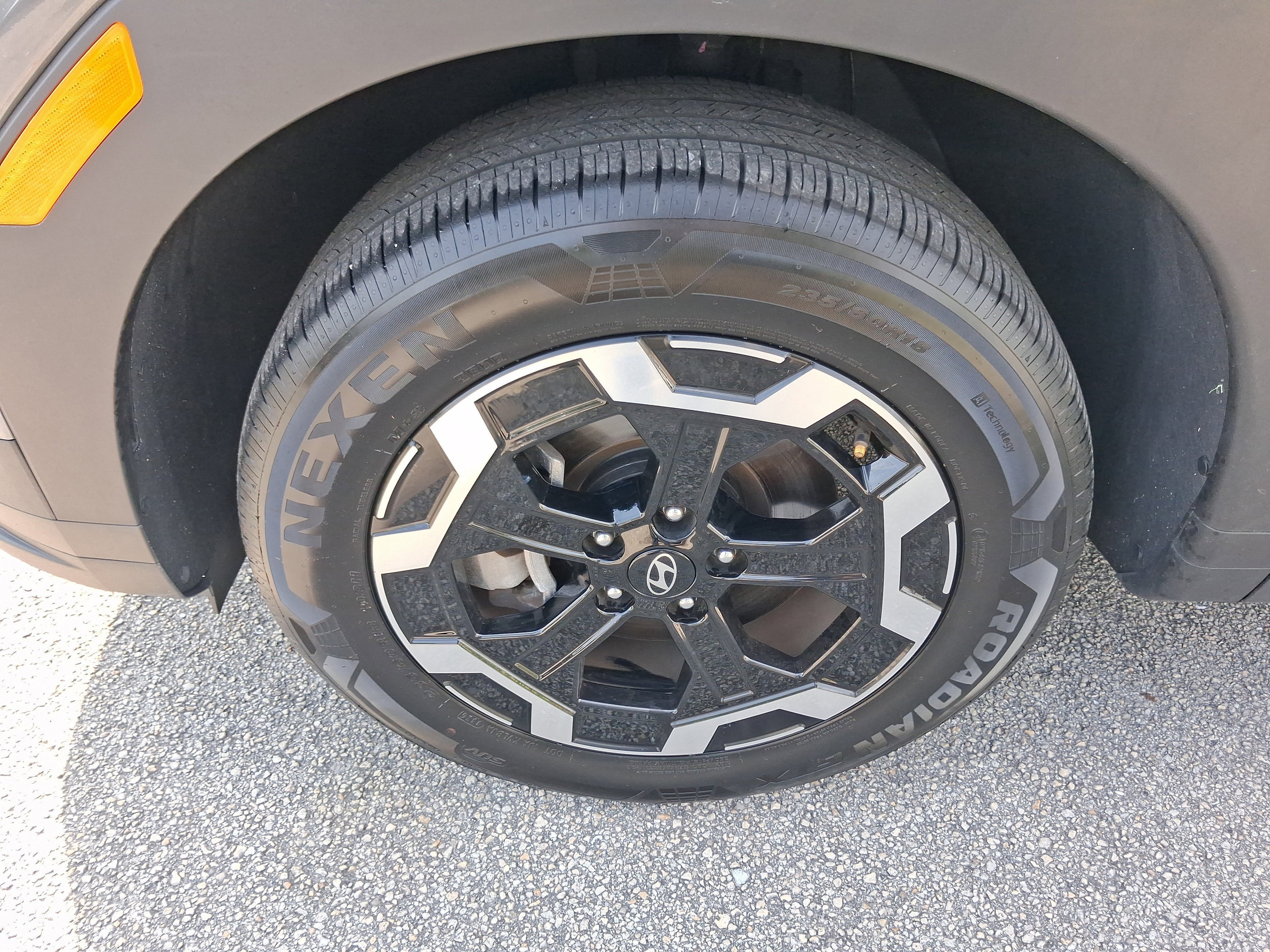 Used 2026 Gray Hyundai SEL image 17