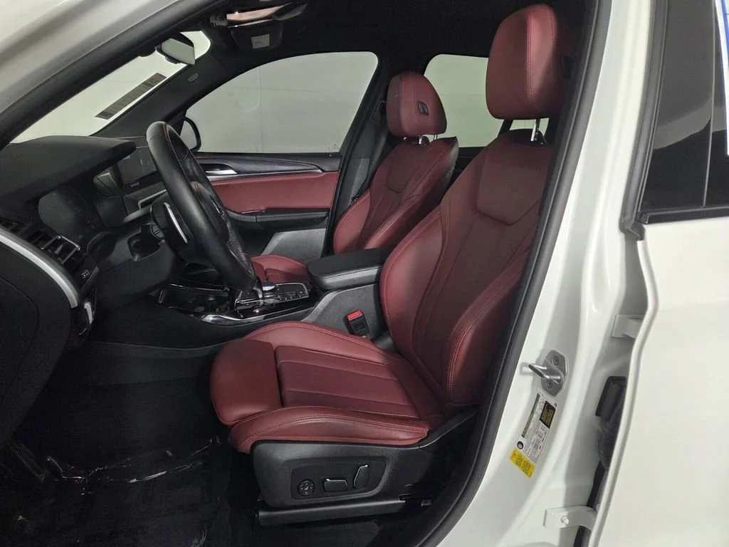 Used 2024 Alpine White BMW sDrive30i image 10