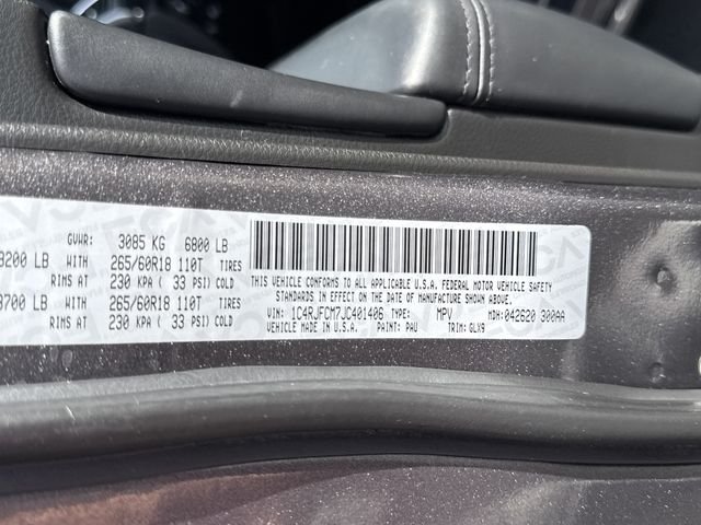 Used 2018 Gray Jeep Overland image 33