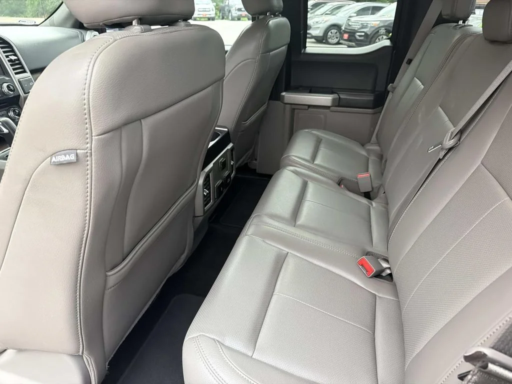 Used 2018 Blue Jeans Metallic Ford Lariat image 15