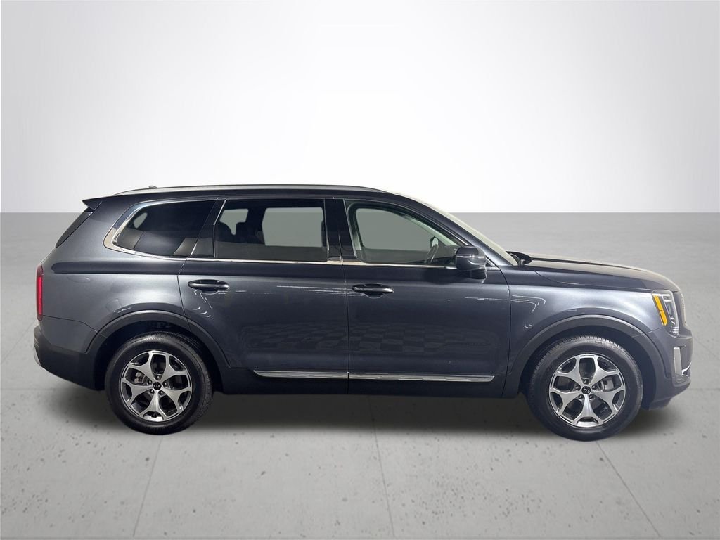 Used 2021 Gray Kia EX image 5