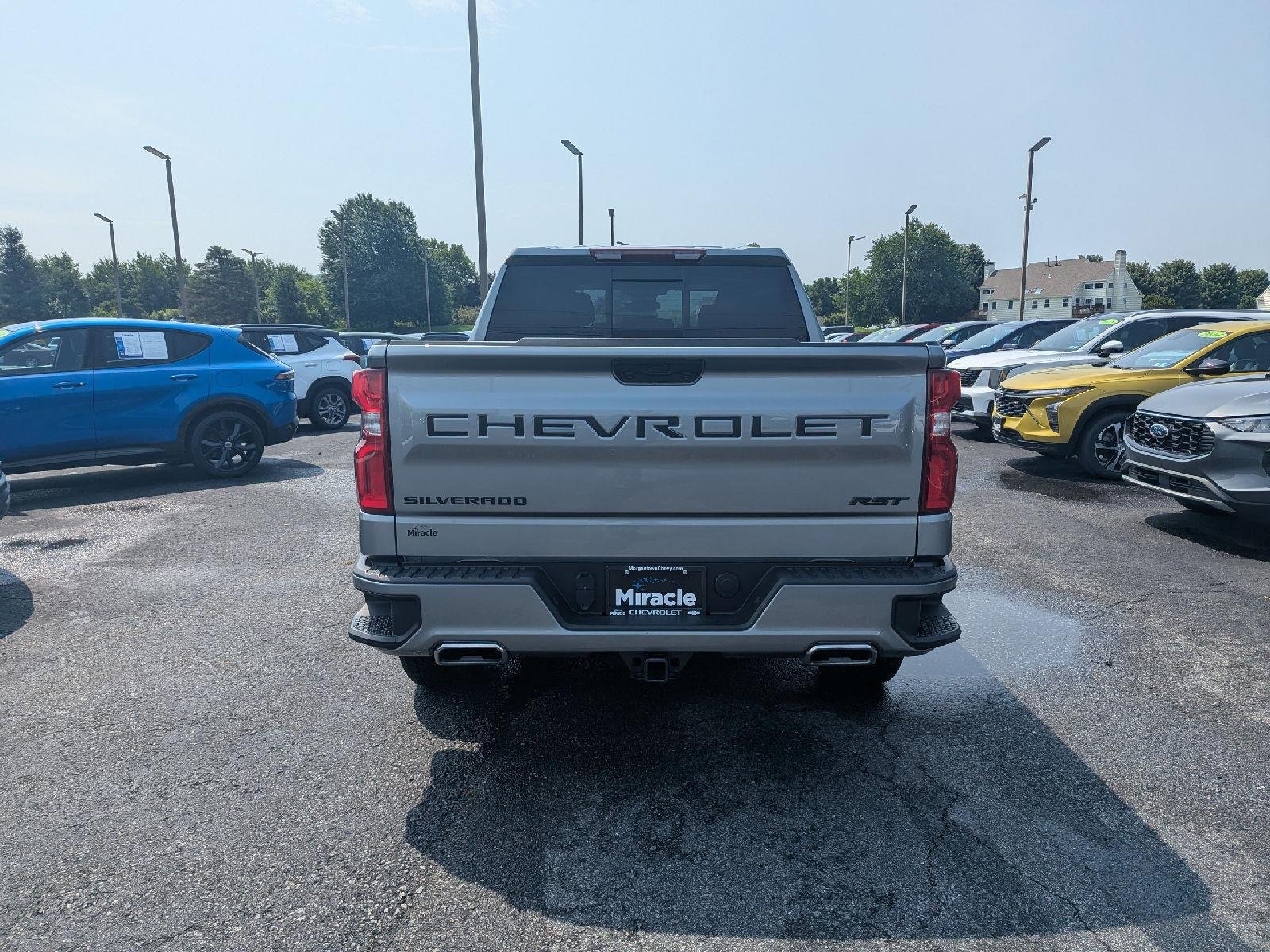 Used 2025 Sterling Gray Metallic Chevrolet RST image 7