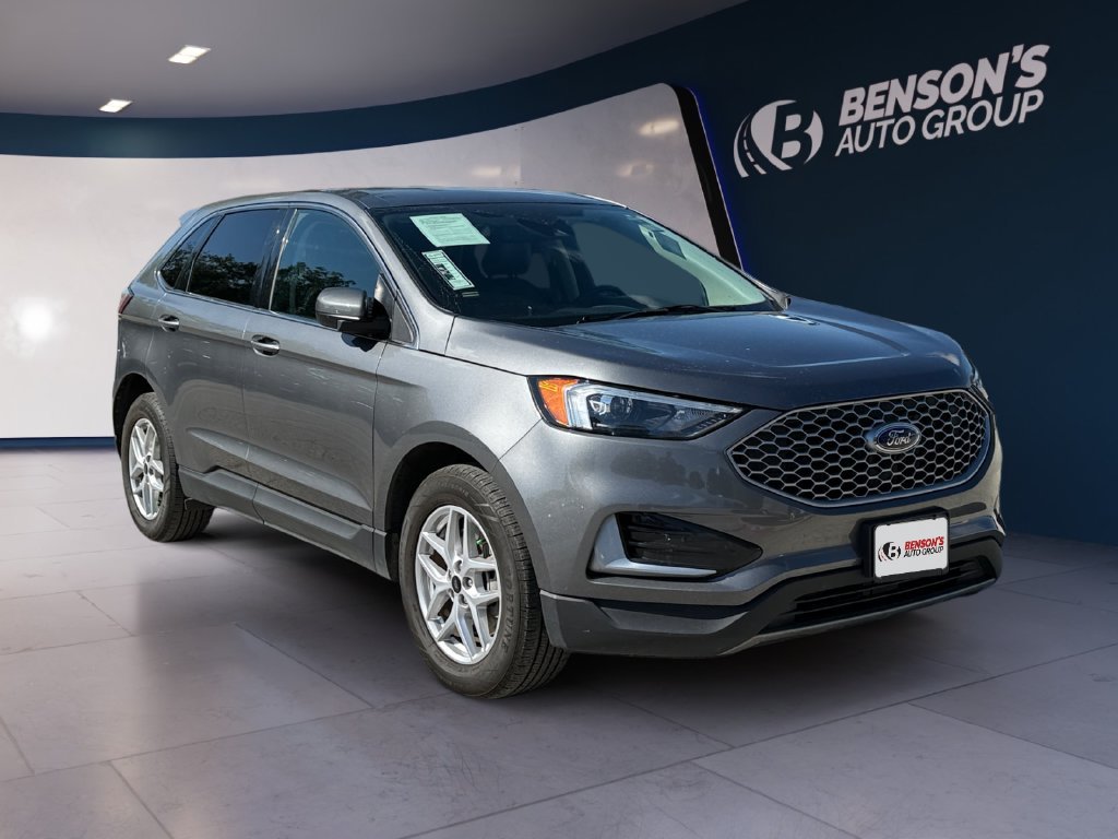 Used 2024 Gray Ford SEL image 7