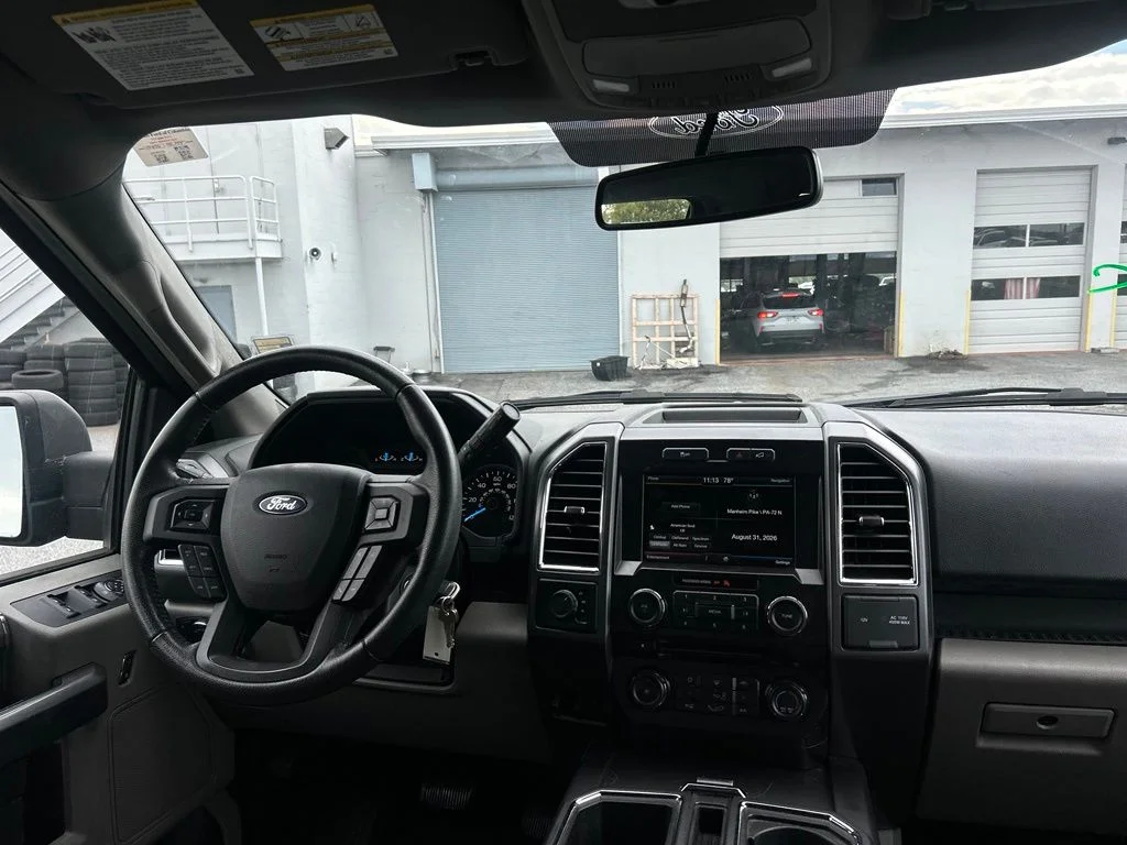 Used 2015 Black Ford XLT image 12