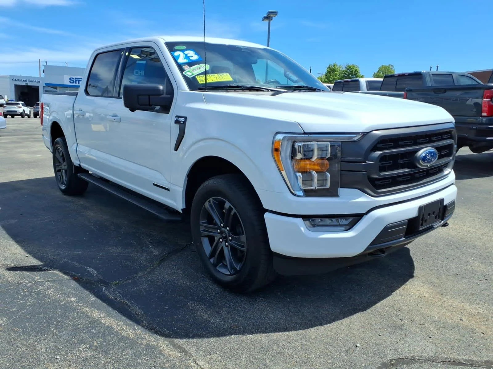 Used 2023 Oxford White Ford XLT image 6