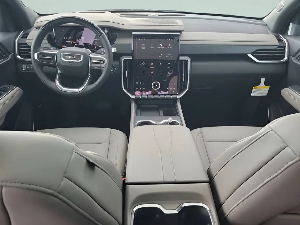 New 2026 Glacier White Tricoat GMC Elevation image 24
