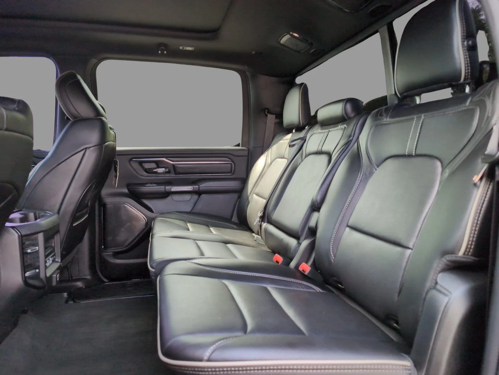 Used 2023 Diamond Black Crystal Pearlcoat Ram Limited image 37