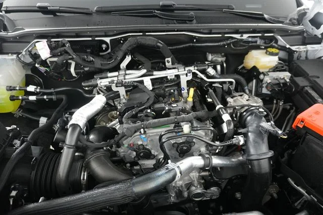 New 2026 Oxford White Ford Lariat® image 32