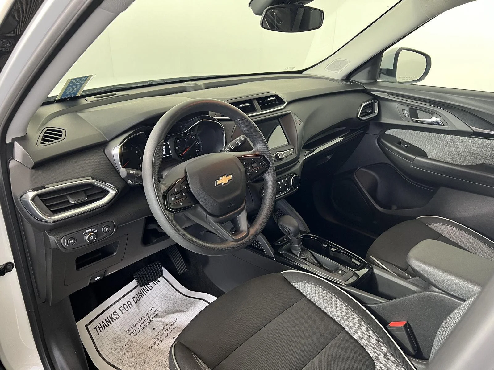 Used 2023 Summit White Chevrolet LT image 11