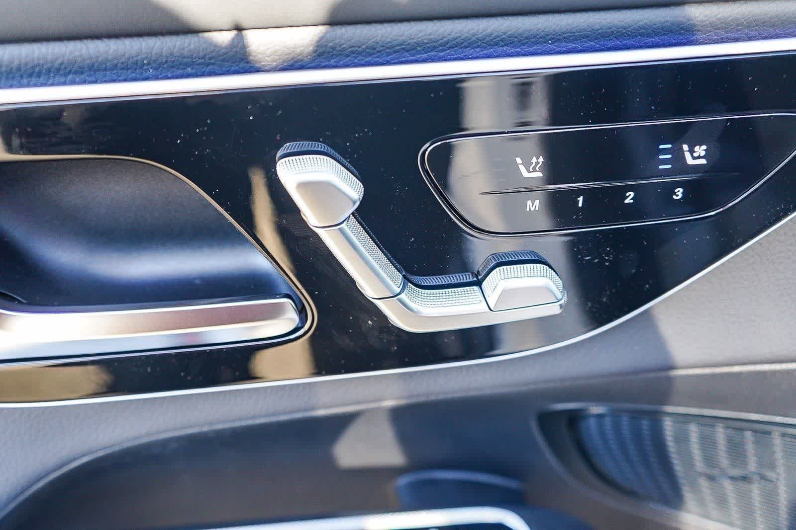 New 2026 Polar White Mercedes-Benz GLC 300 image 24