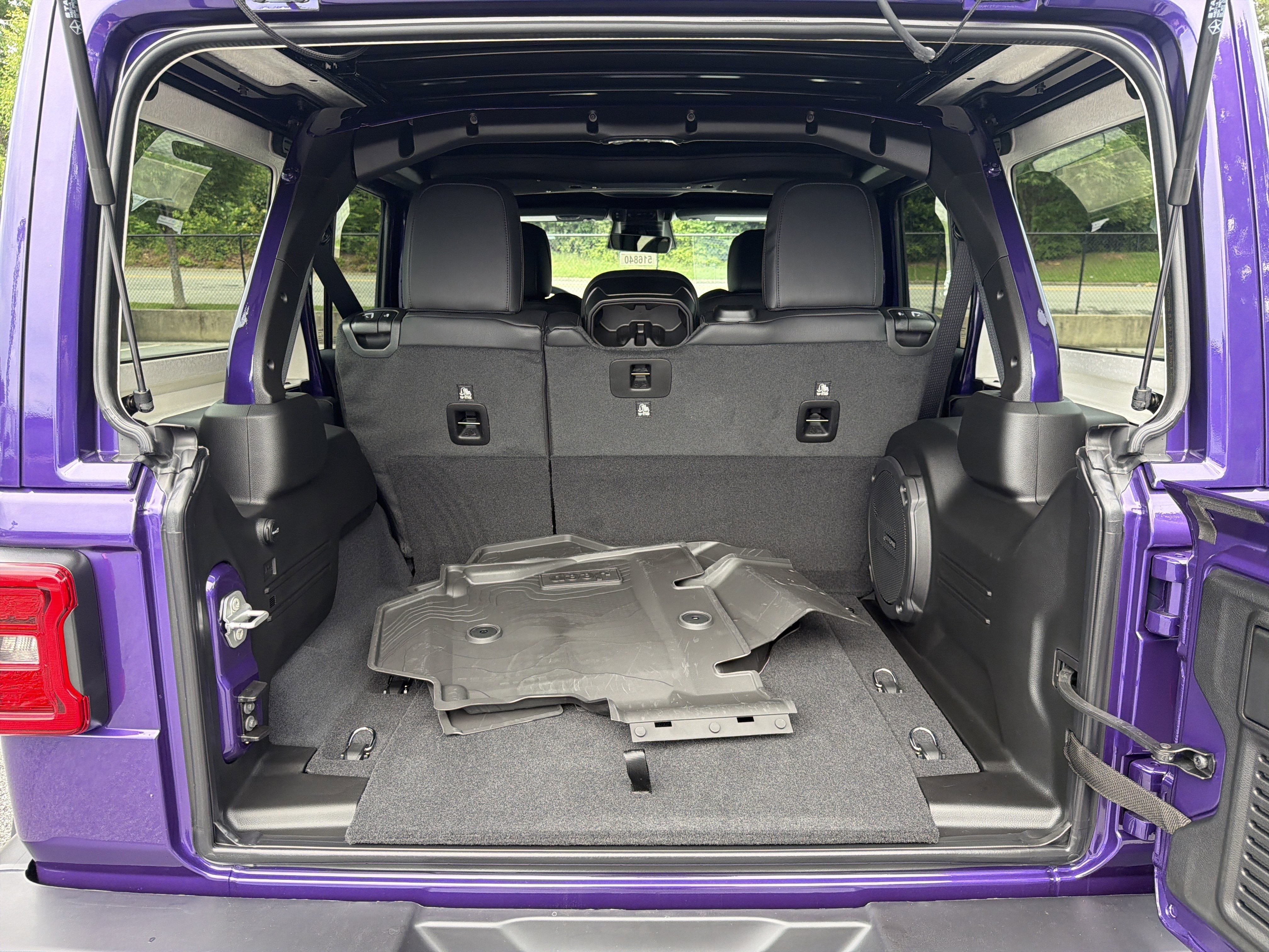 New 2026 Reign Exterior Paint Jeep Sahara image 22