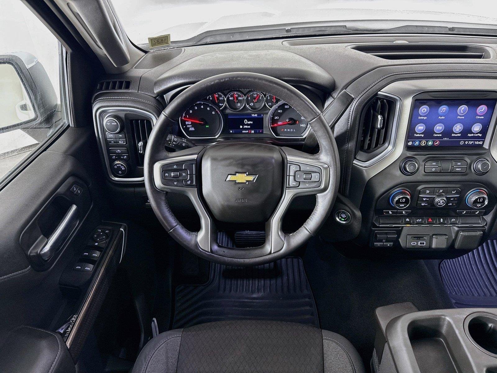 Used 2020 SUMMIT WHITE Chevrolet LT image 22