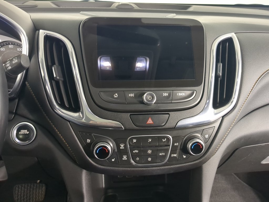 Used 2020 Iridescent Pearl Tricoat Chevrolet Premier image 30