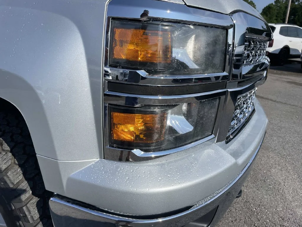 Used 2015 Silver Chevrolet LT image 37