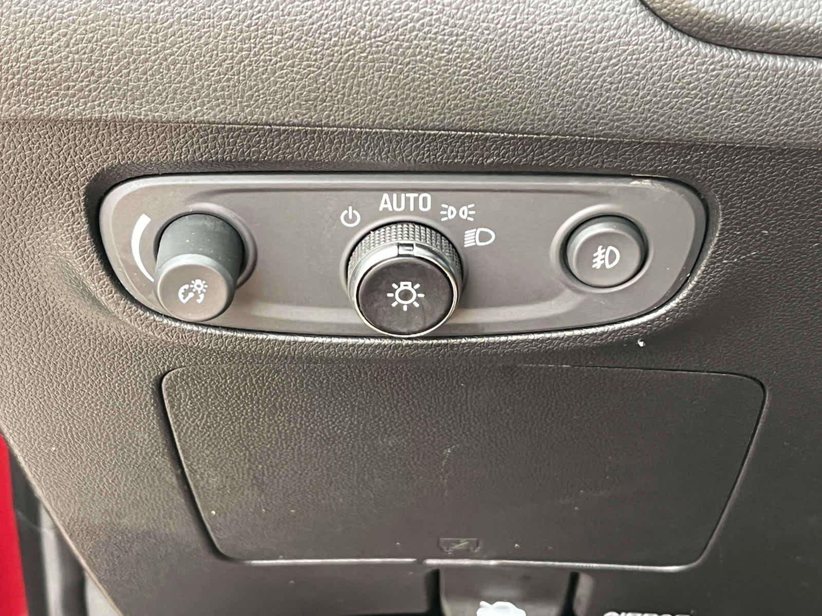 Certified Used 2023 Cinnabar Metallic Buick Select image 28
