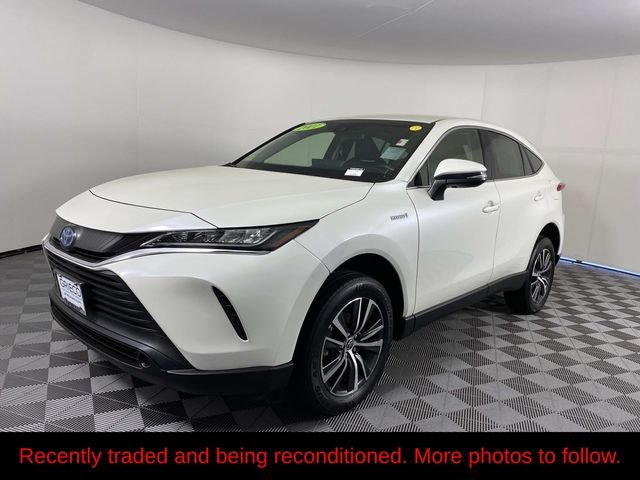 Used 2021 White Toyota LE image 3