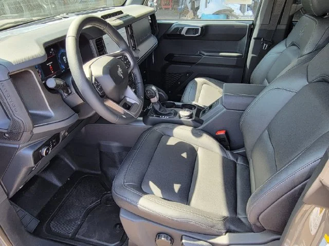 New 2026 Marsh Gray Ford Badlands image 20