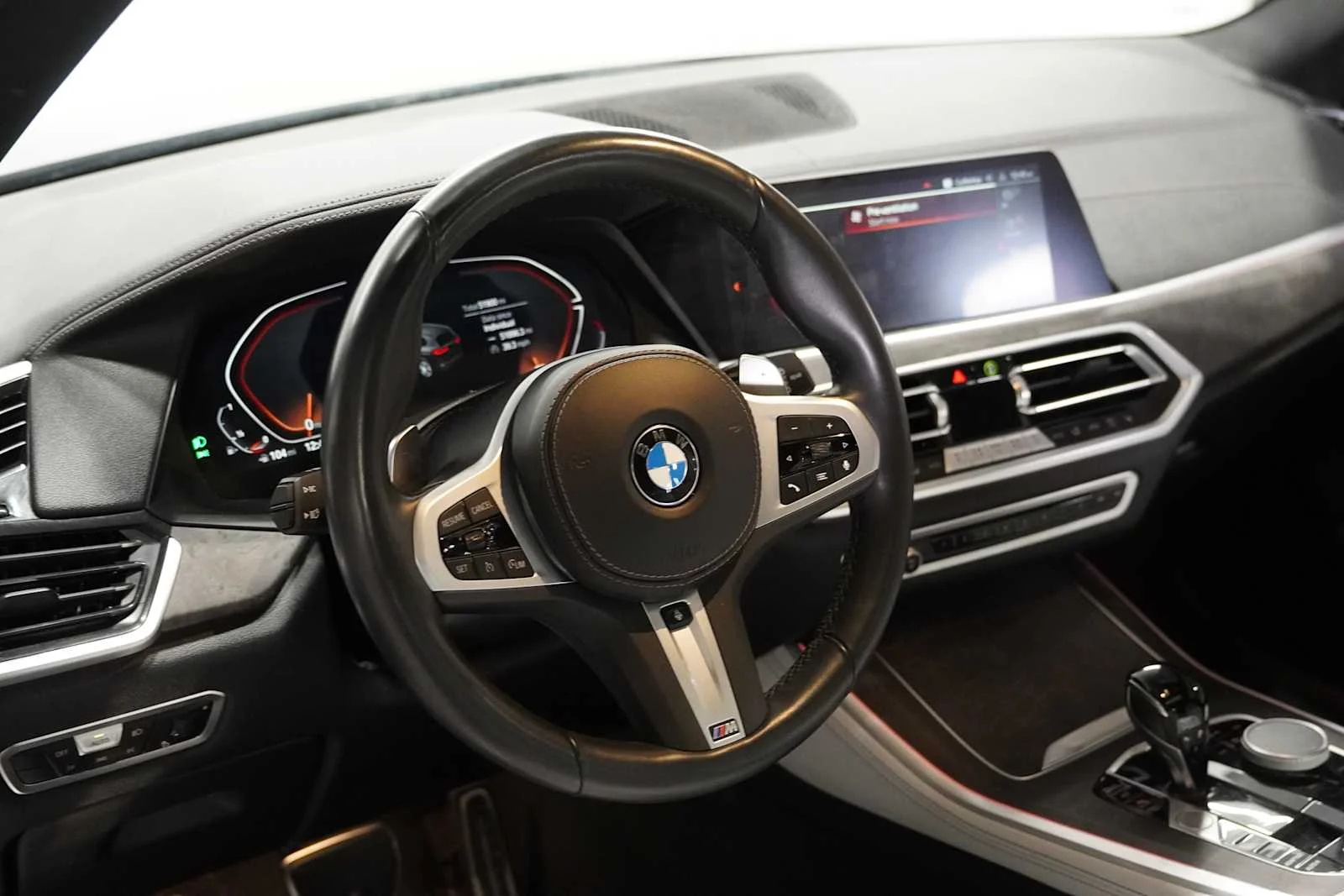 Certified Used 2023 Carbon Black Metallic BMW sDrive40i image 10