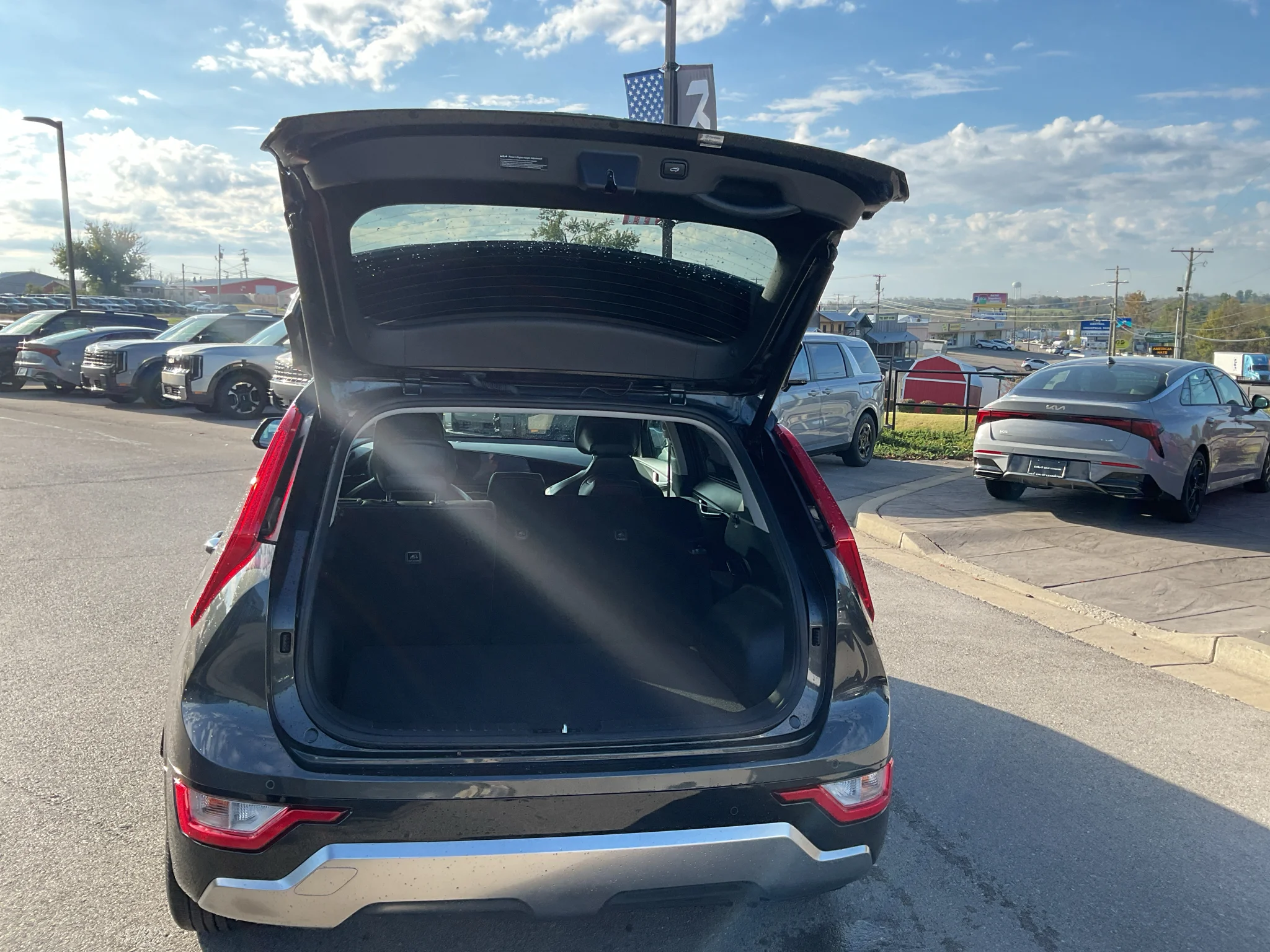 Certified Used 2025 Interstellar Gray Kia SX image 16