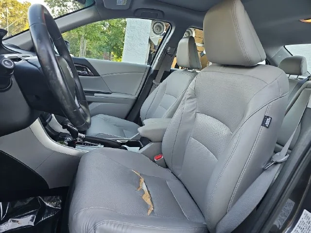 Used 2017 Gray Honda EX-L image 14