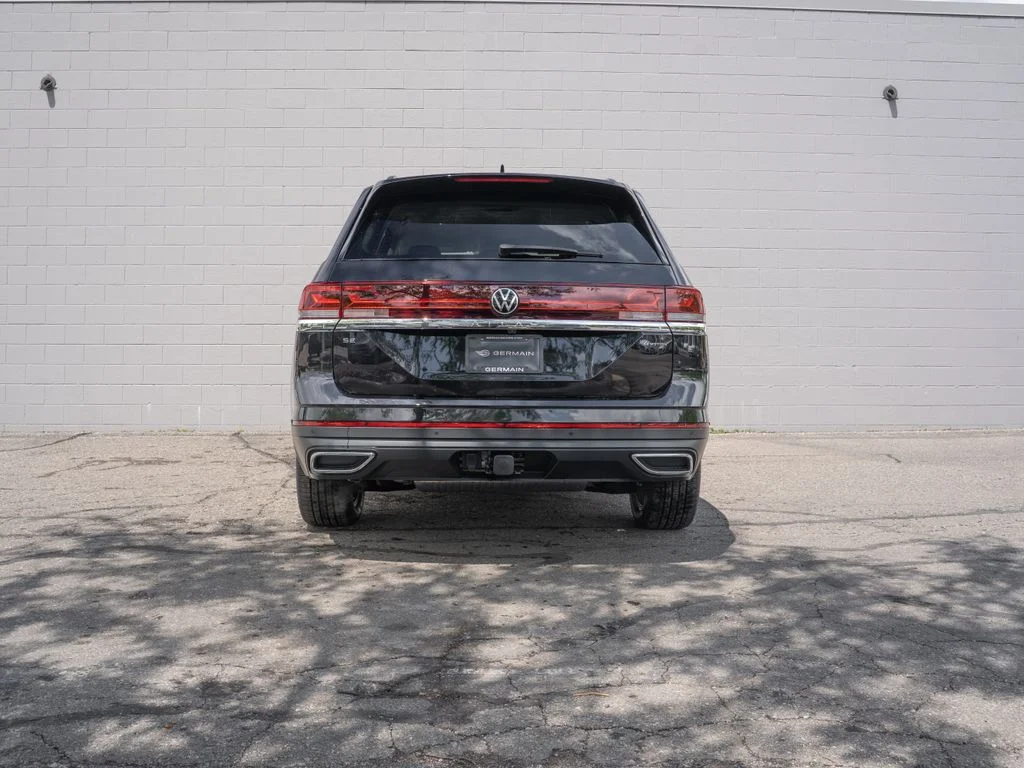 New 2026 Black Volkswagen 2.0T SE w/Technology image 5