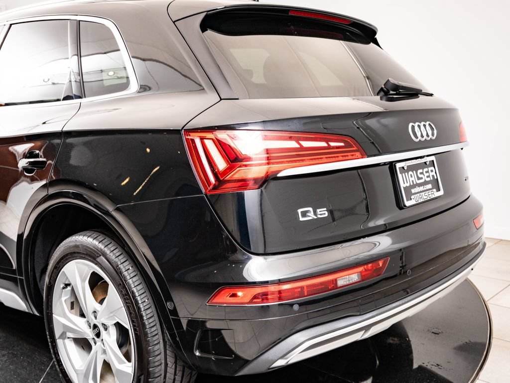 Used 2021 Mythos Black Metallic Audi 45 Prestige image 19