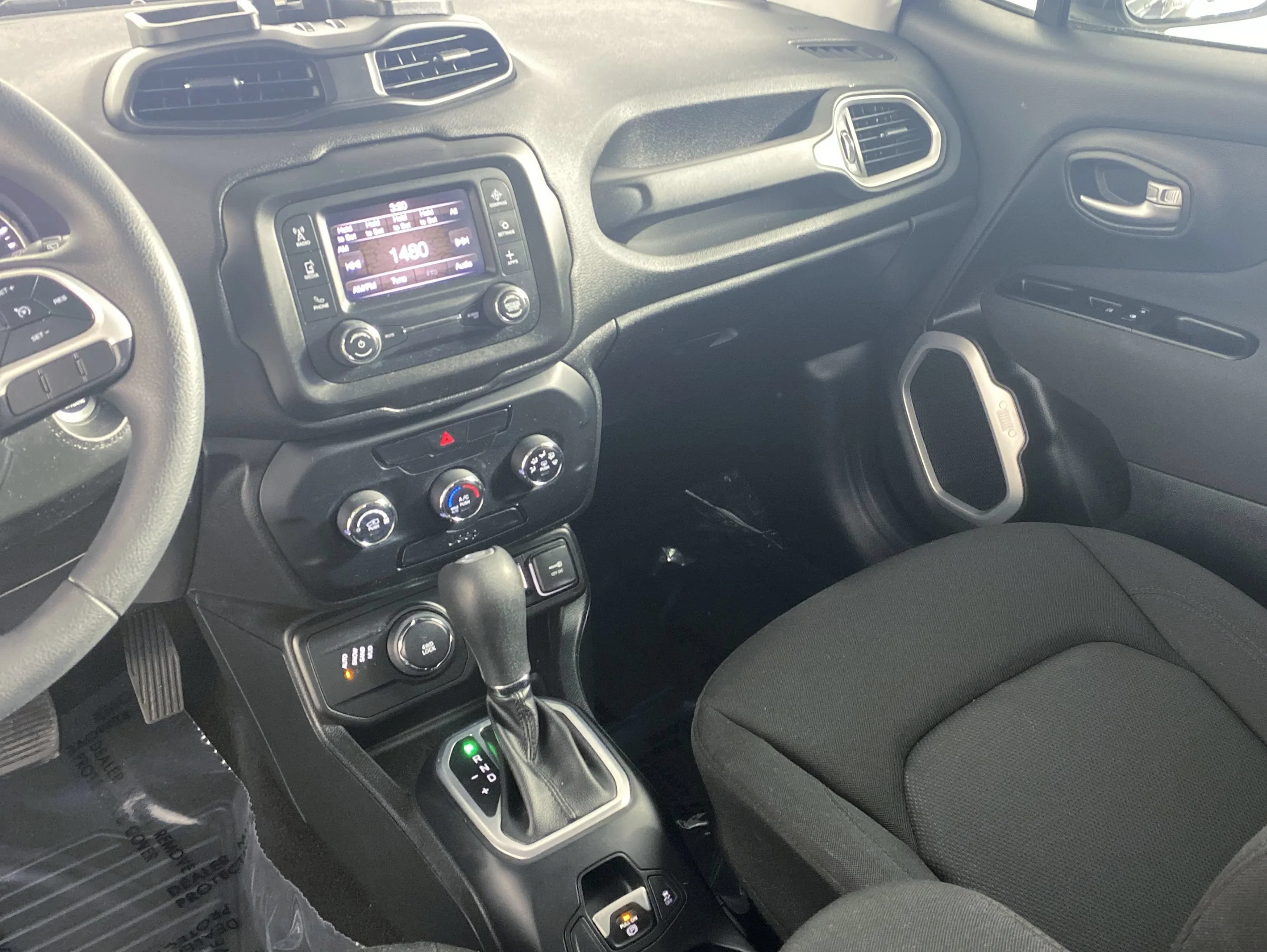 Used 2019 Granite Crystal Metallic Clearcoat Jeep Sport image 26